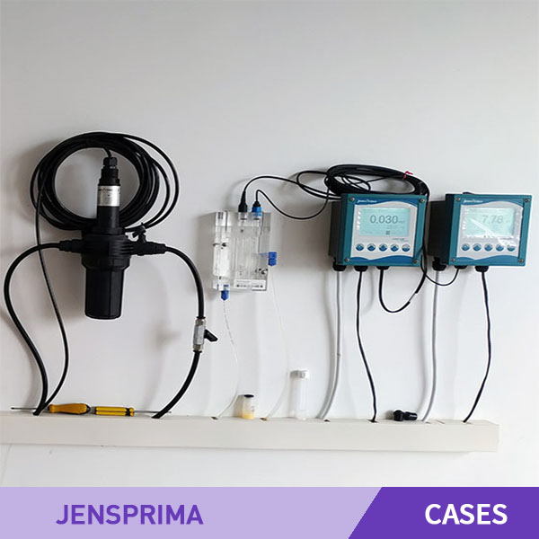 InnoCon 6800CL online residual chlorine analyser in a water treatment plant