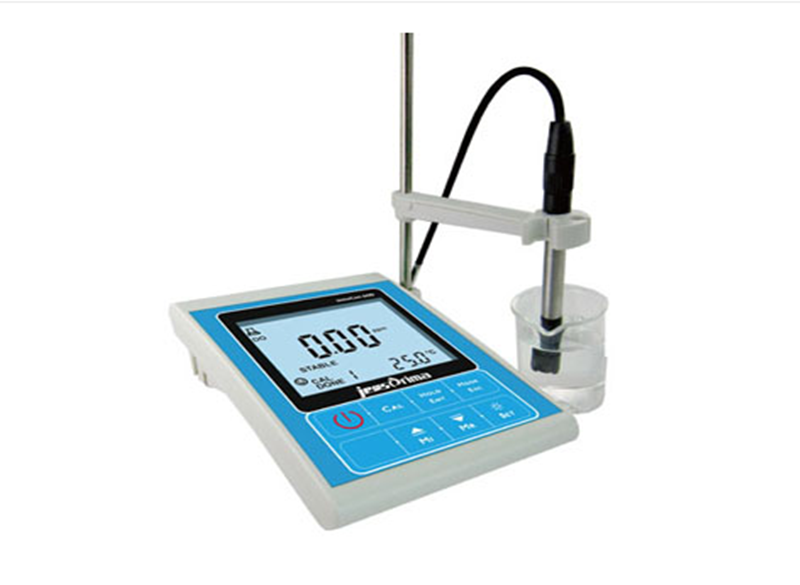 innoCon 60D Benchtop Dissolved Oxygen Analyzer